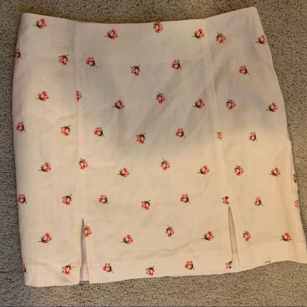 M slit rose bodycon skirt